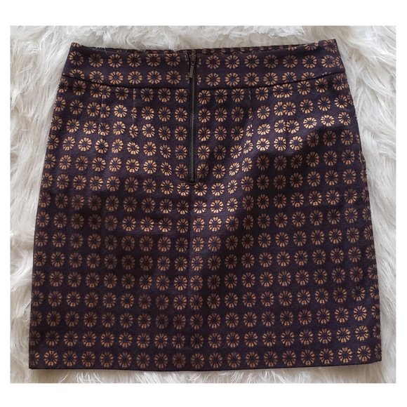 Loft Pencil Mini Skirt Size 2P - Picture 5 of 11